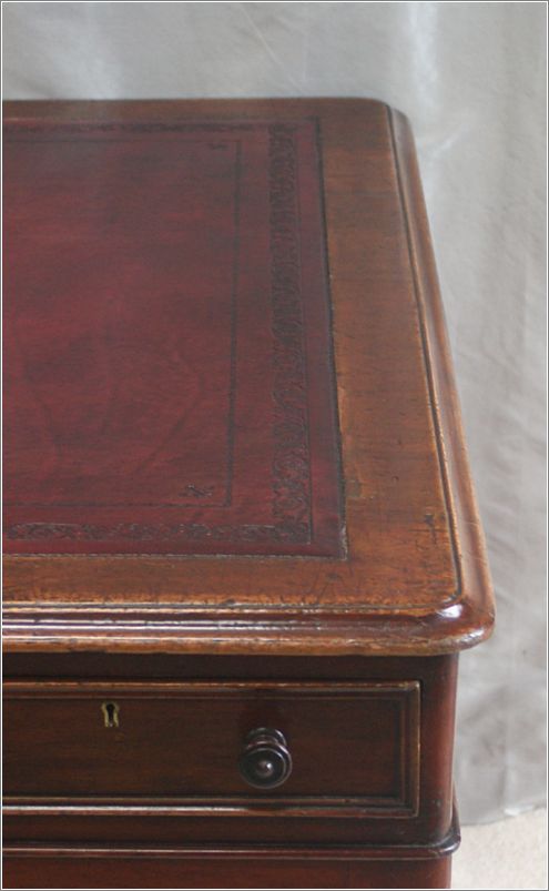 1007 Antique Mahogany Partners Desk (9)
